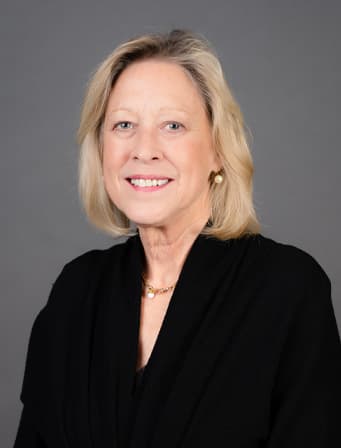 Photo of Joanne Dies